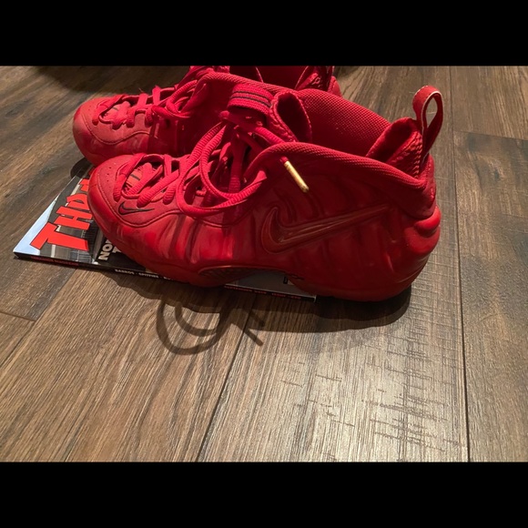 Nike red October Foamposites - Picture 4 of 7